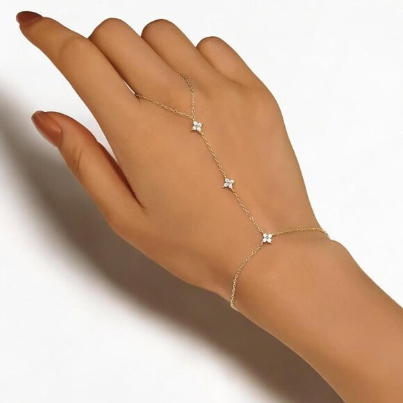 14K-Gold Plated GD Clover Link Trendy Chain Ring Bracelet Hand Chain for Women - Picture 8 of 8